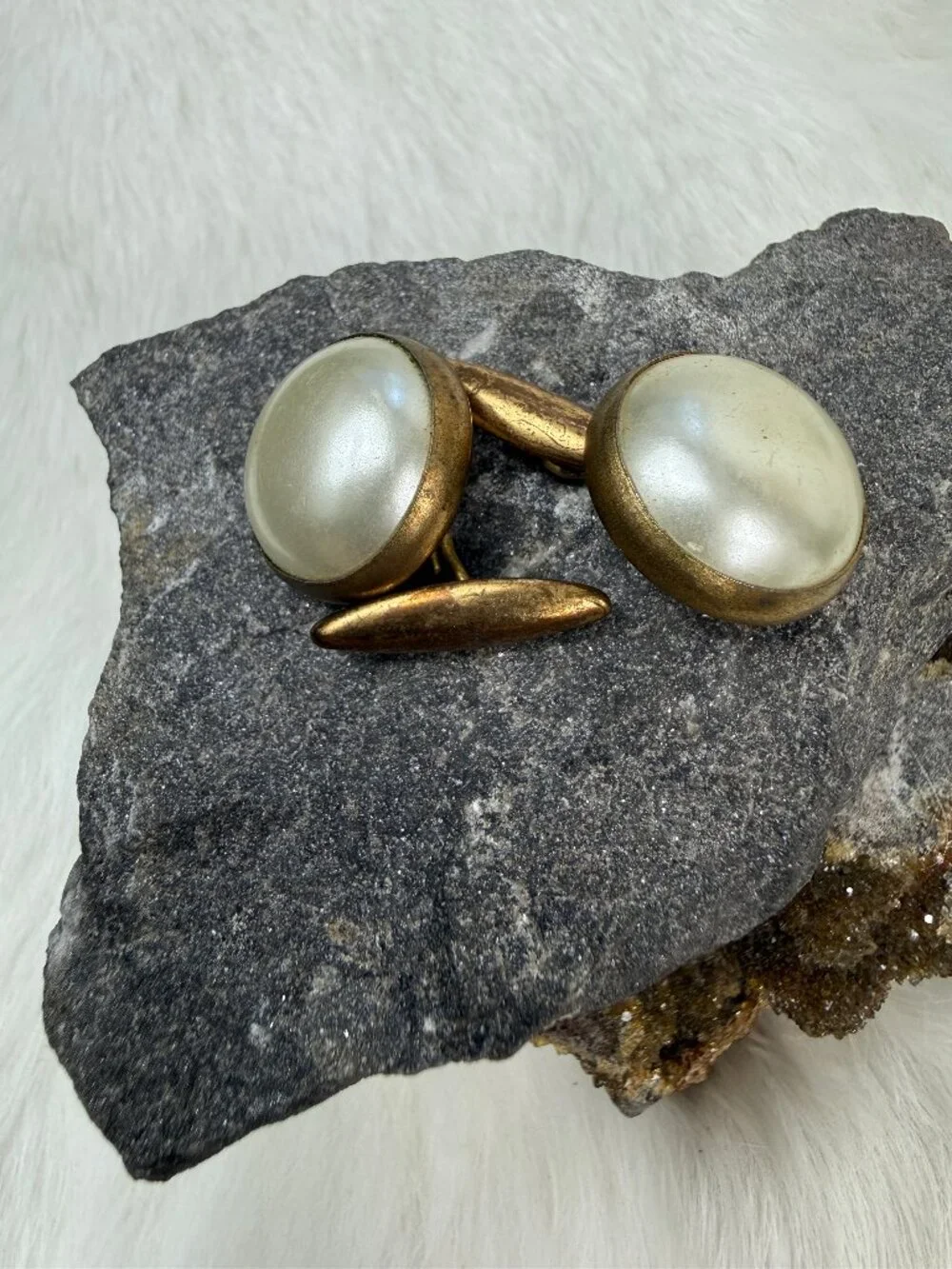 Vintage Faux Pearl & Gold Tone Cufflinks Cuff Links